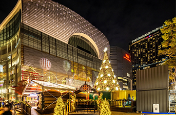 Weihnachtsmarkt am Lotte World Tower